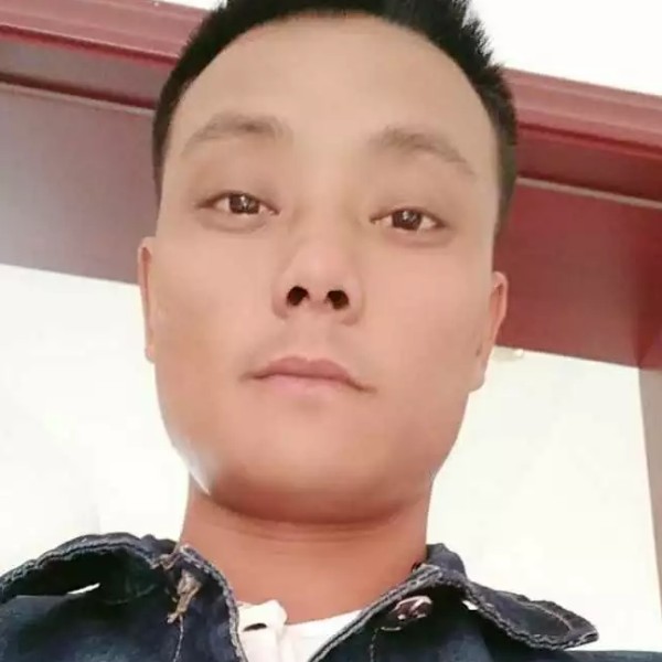 毛国杨的照片