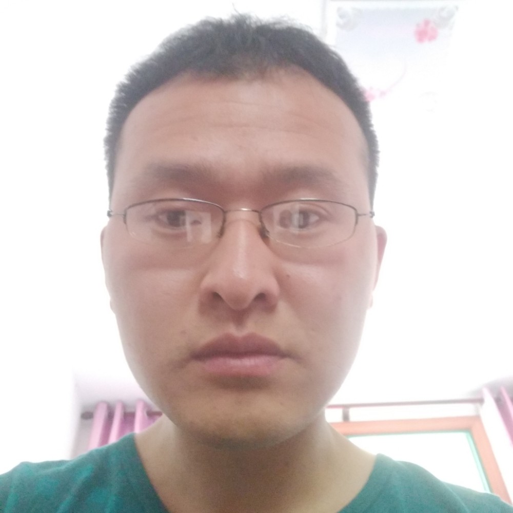 平湖爱恋美好的照片