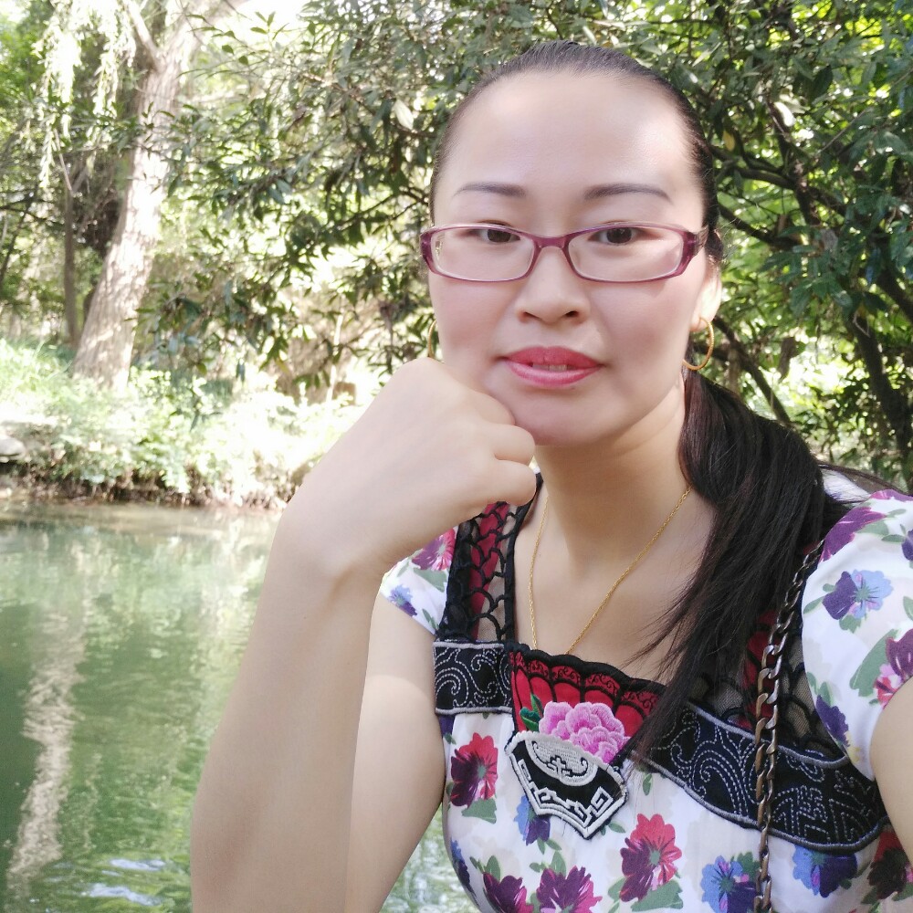 路过酒窝的照片