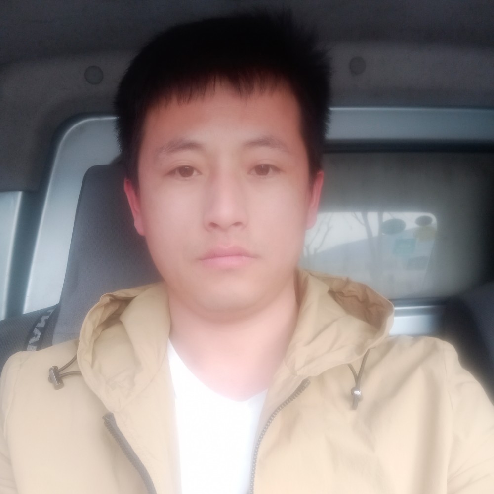 绚烂蹙眉帽子的照片