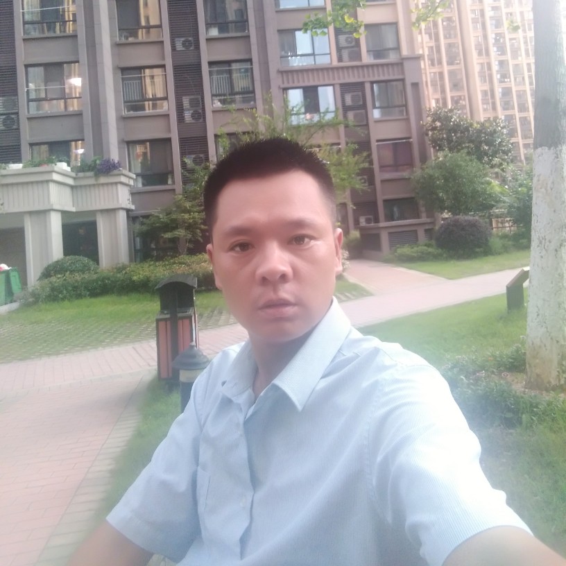 筑路者007的照片