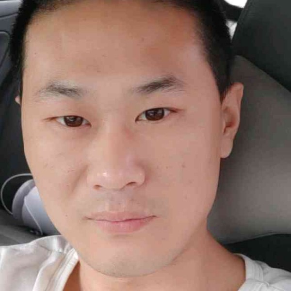 春华放弃错落的照片