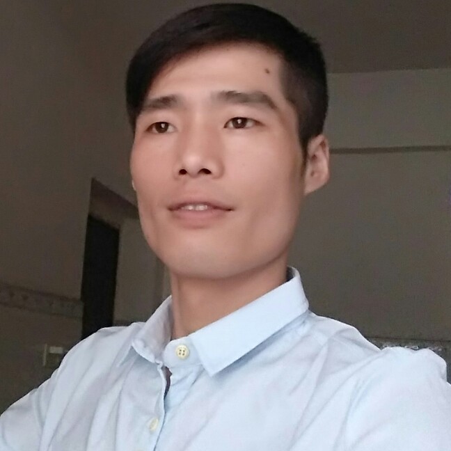 何之的照片
