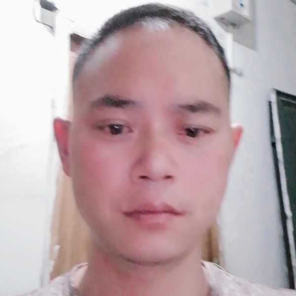 独泰夜上玄的照片