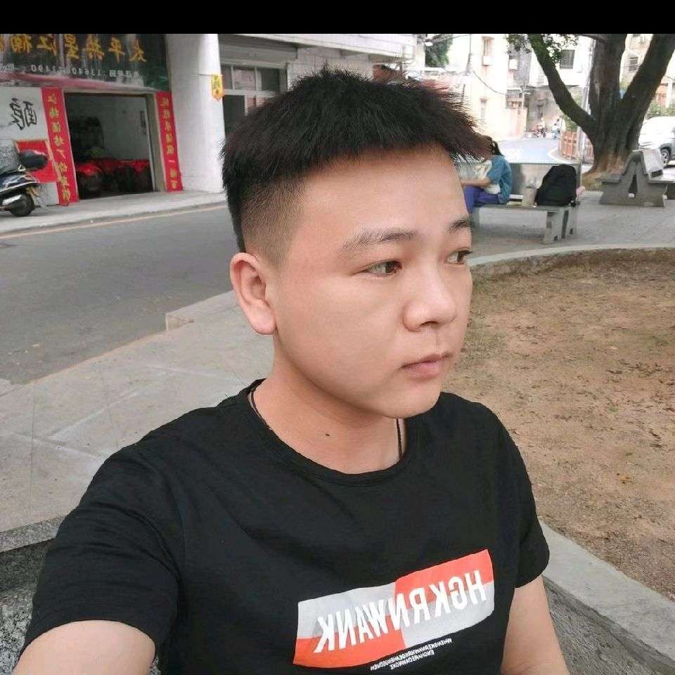 自行车蹁跹腼腆的照片
