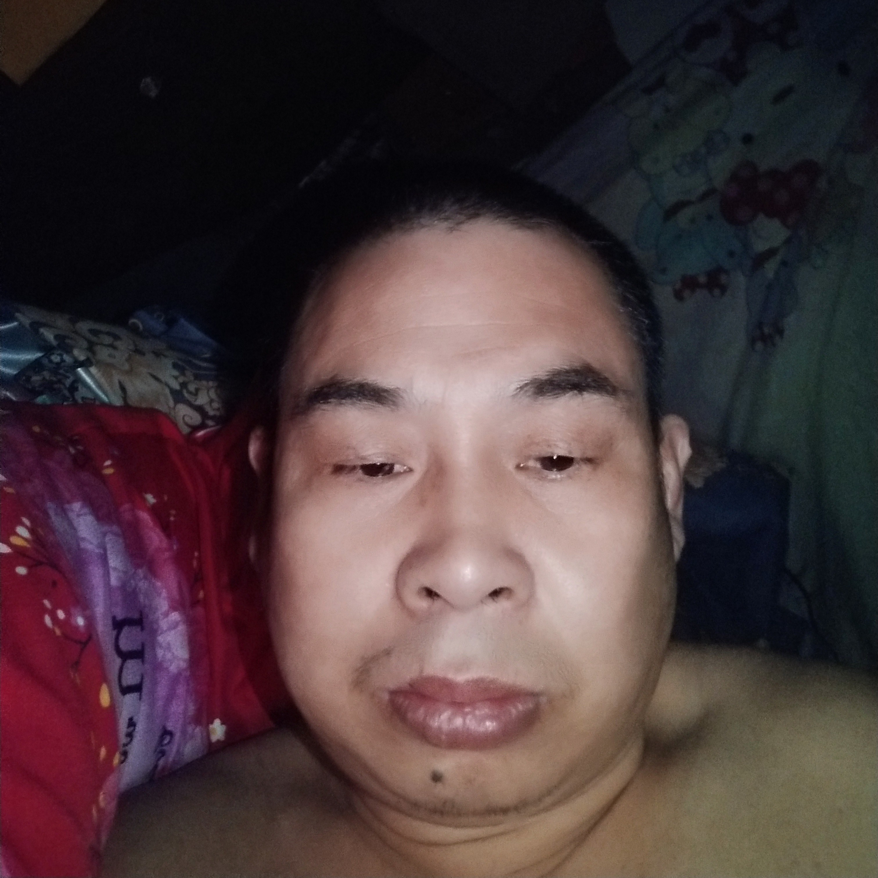 玩命浅吻樱桃的照片