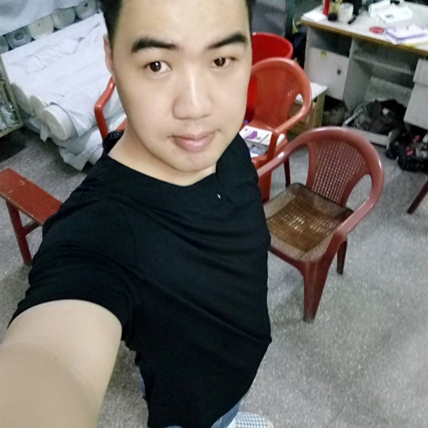 黑裤完美的照片