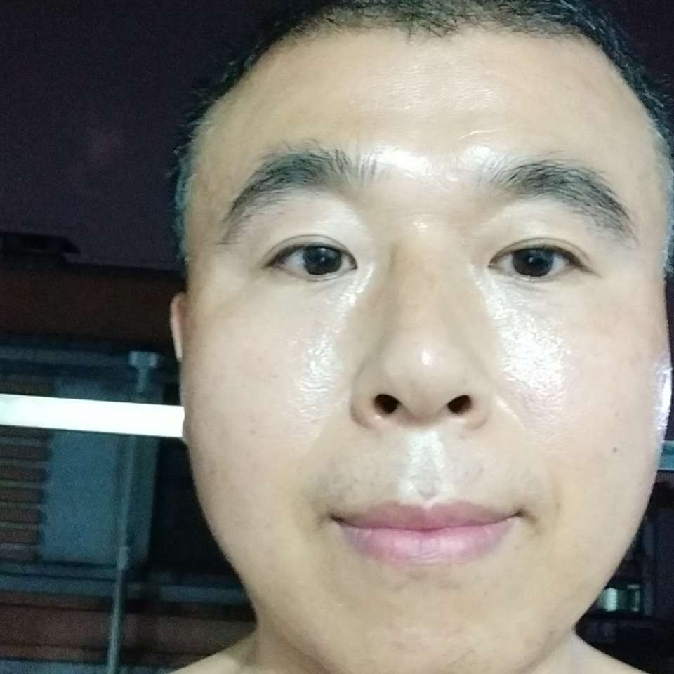 想有哪个她的照片