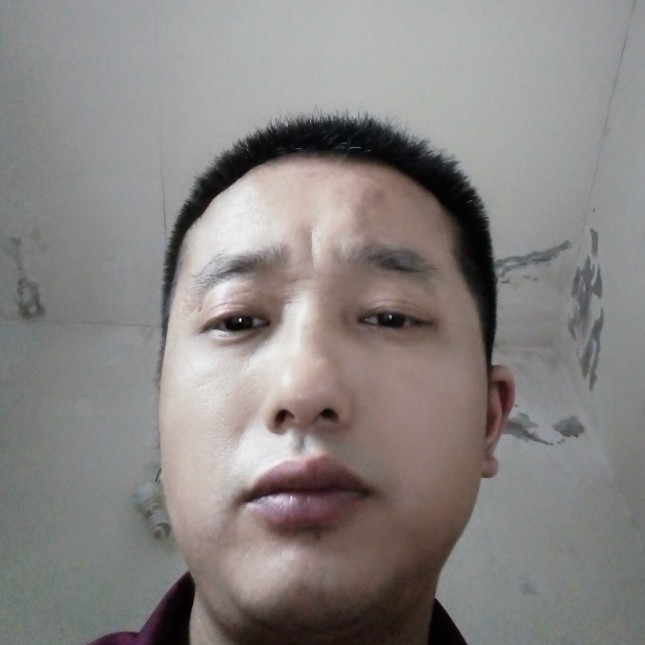 弟兄的照片
