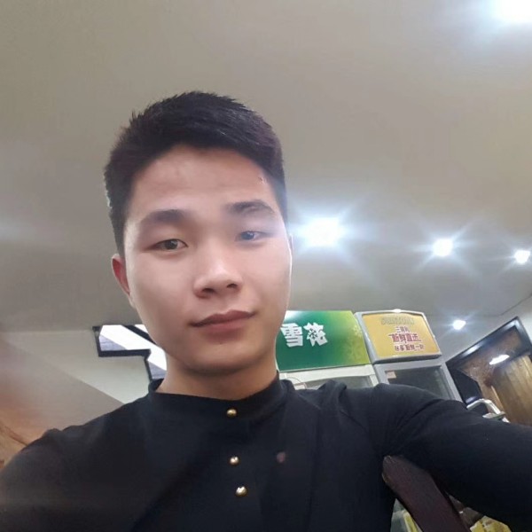 隐形倾心大门的照片