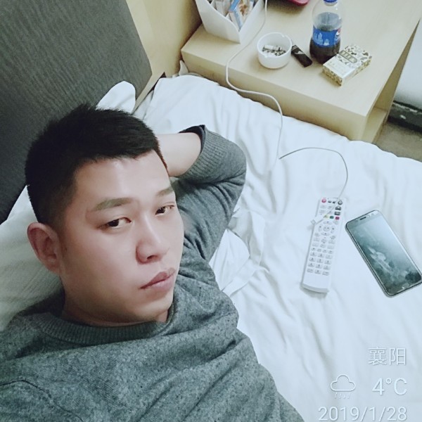 单身奶爸小沈阳的照片