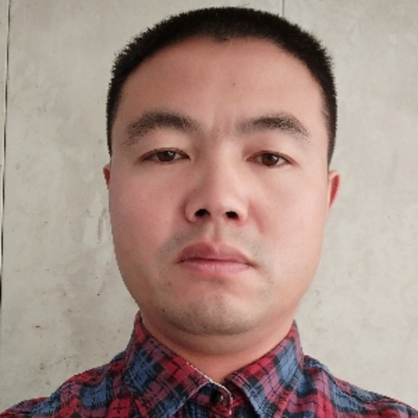 小伙苦恋知性的照片