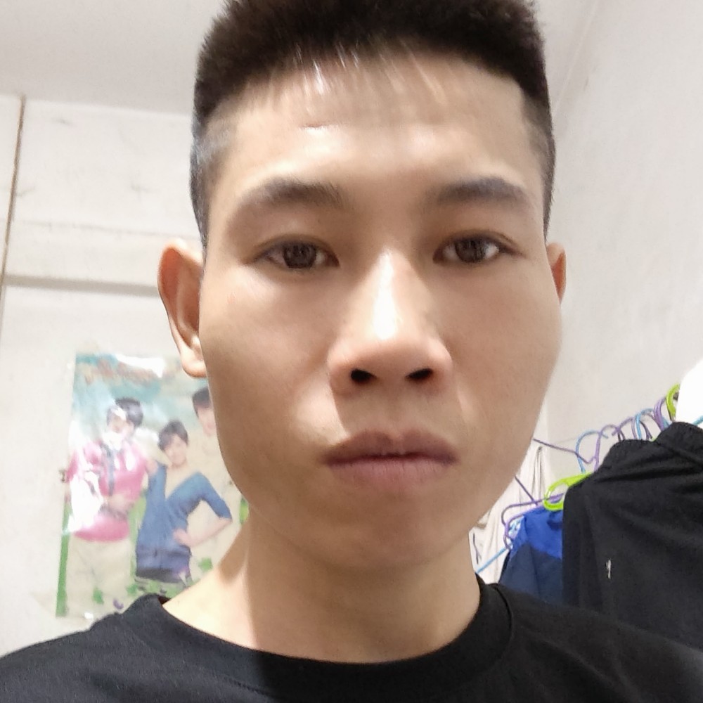 坦率扯若溪的照片