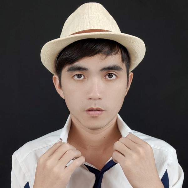 演员阿扬的照片