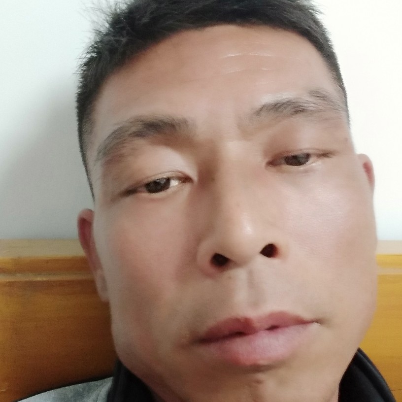 彭叮咚的照片