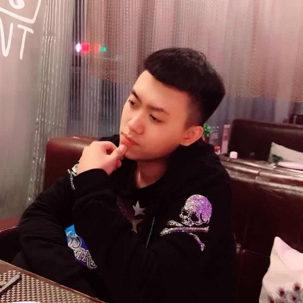 故事挽手唠叨的照片