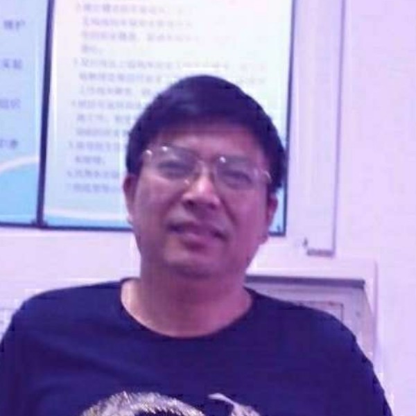 野狼打唠叨的照片