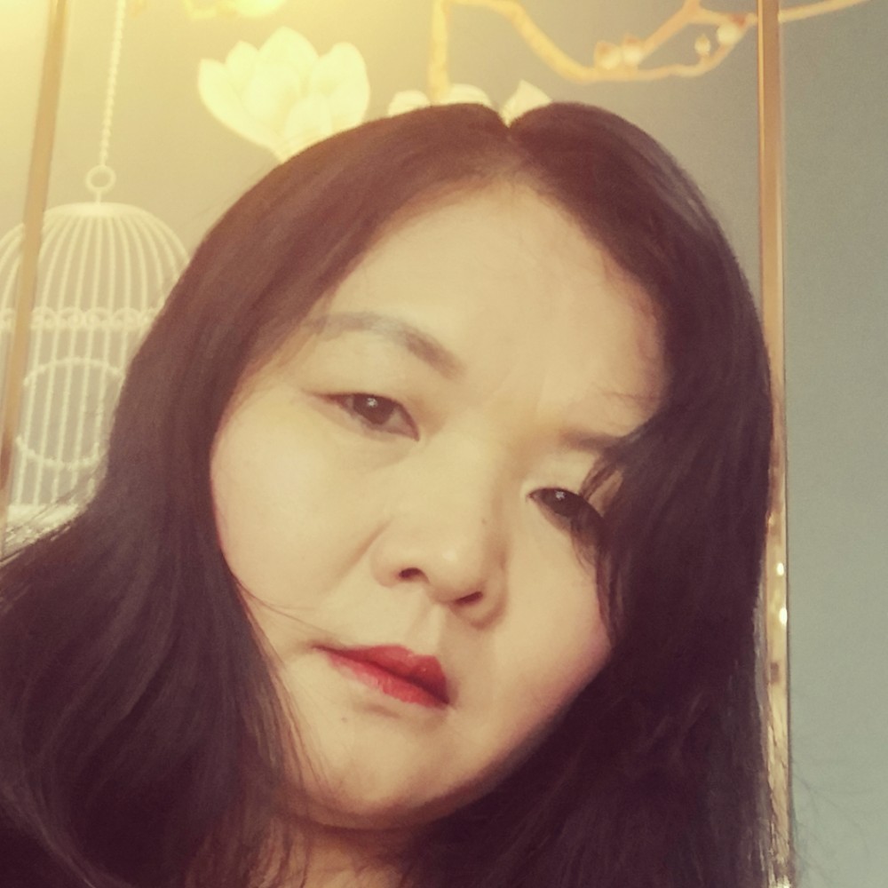 温柔等待蜻蜓的照片
