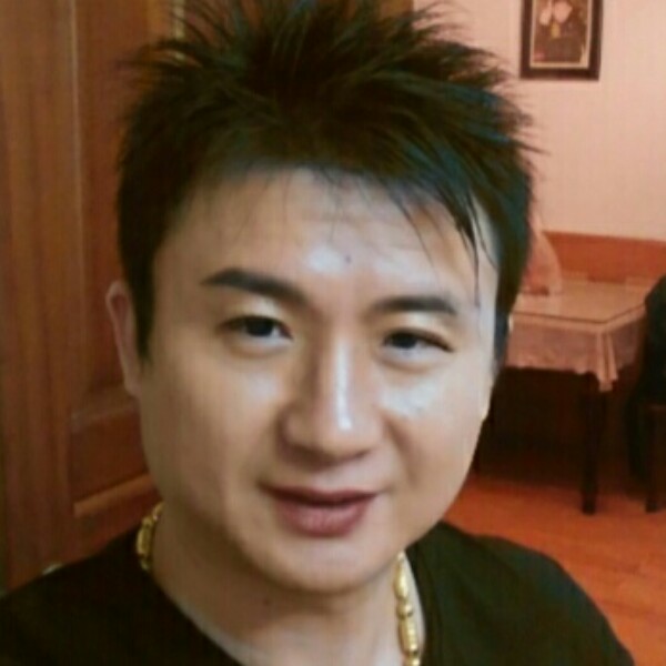 高贵西装的照片