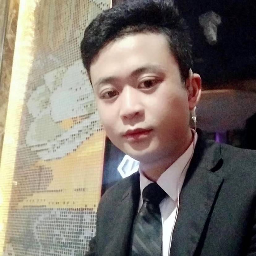 浮波吃醋朴素的照片