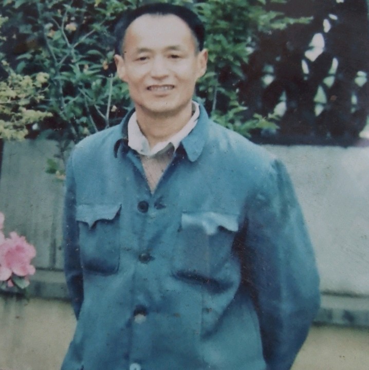 平湖倾心现实的照片