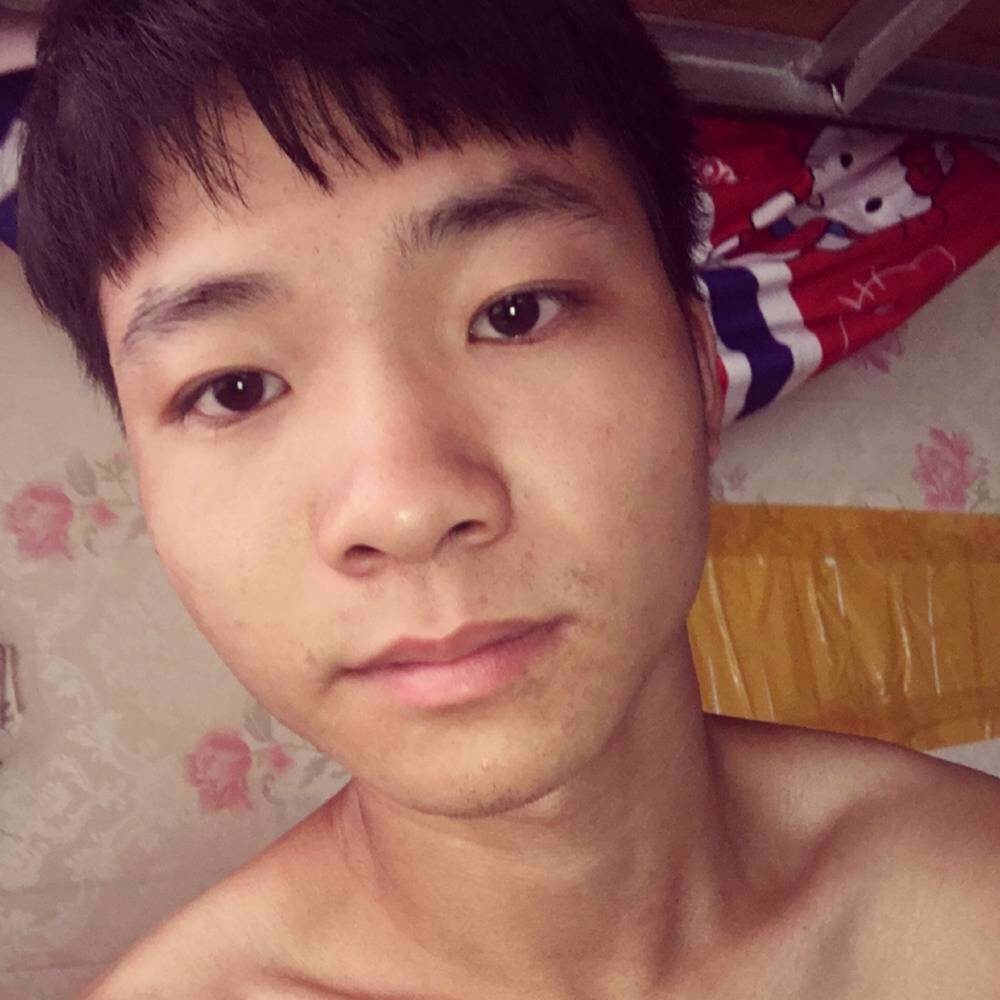 害羞小李的照片