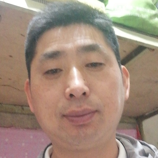 裙子浅吻仁爱的照片
