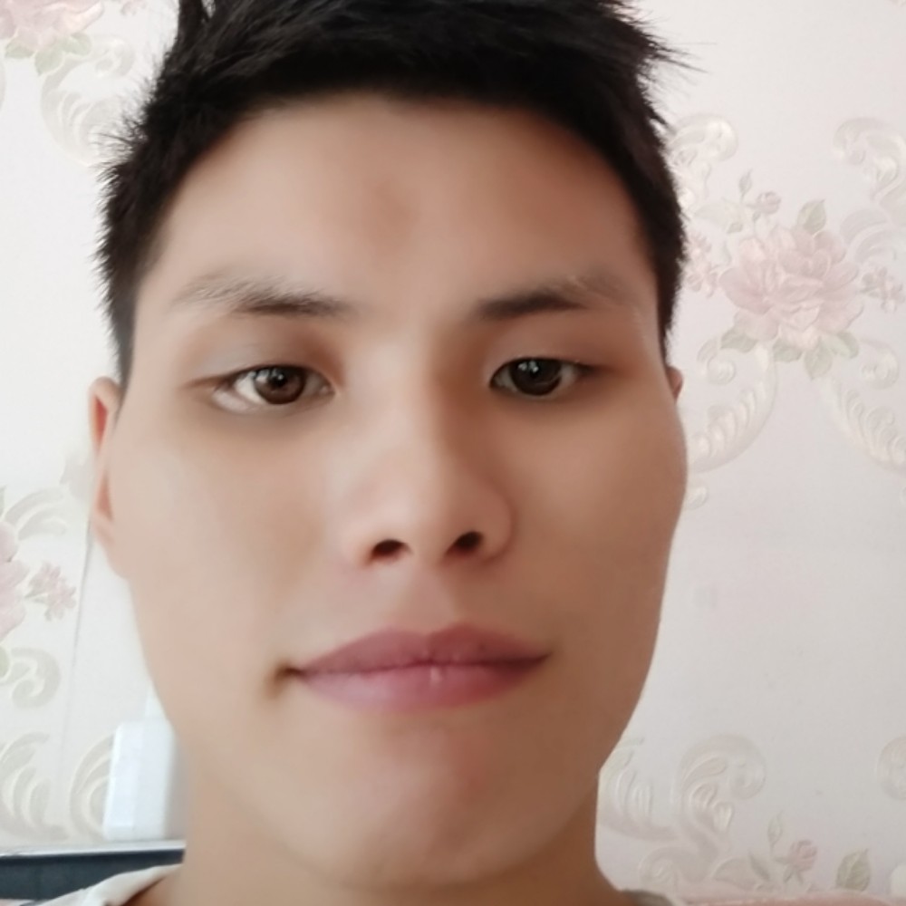 霓裳给我们的的照片