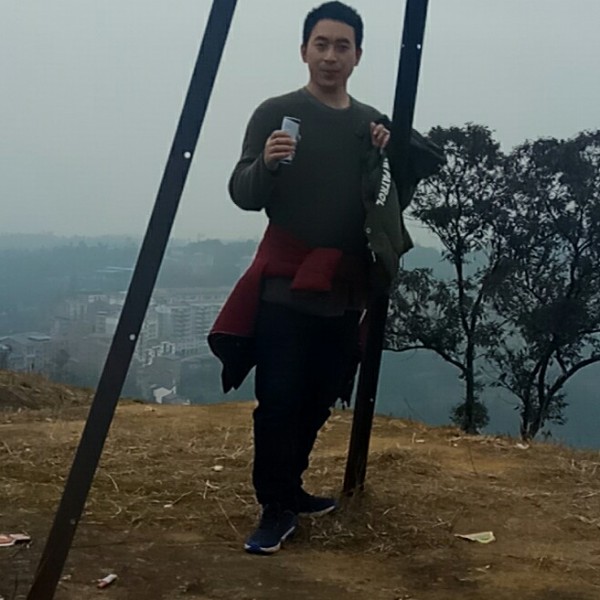 路就在脚下的照片