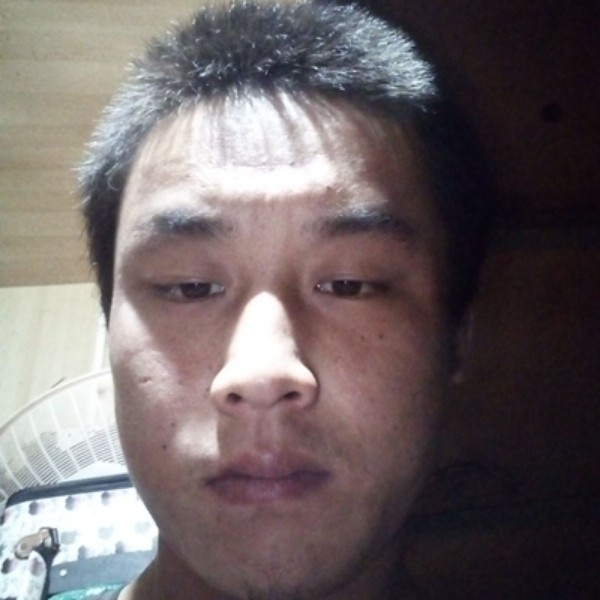 老虎改变细心的照片