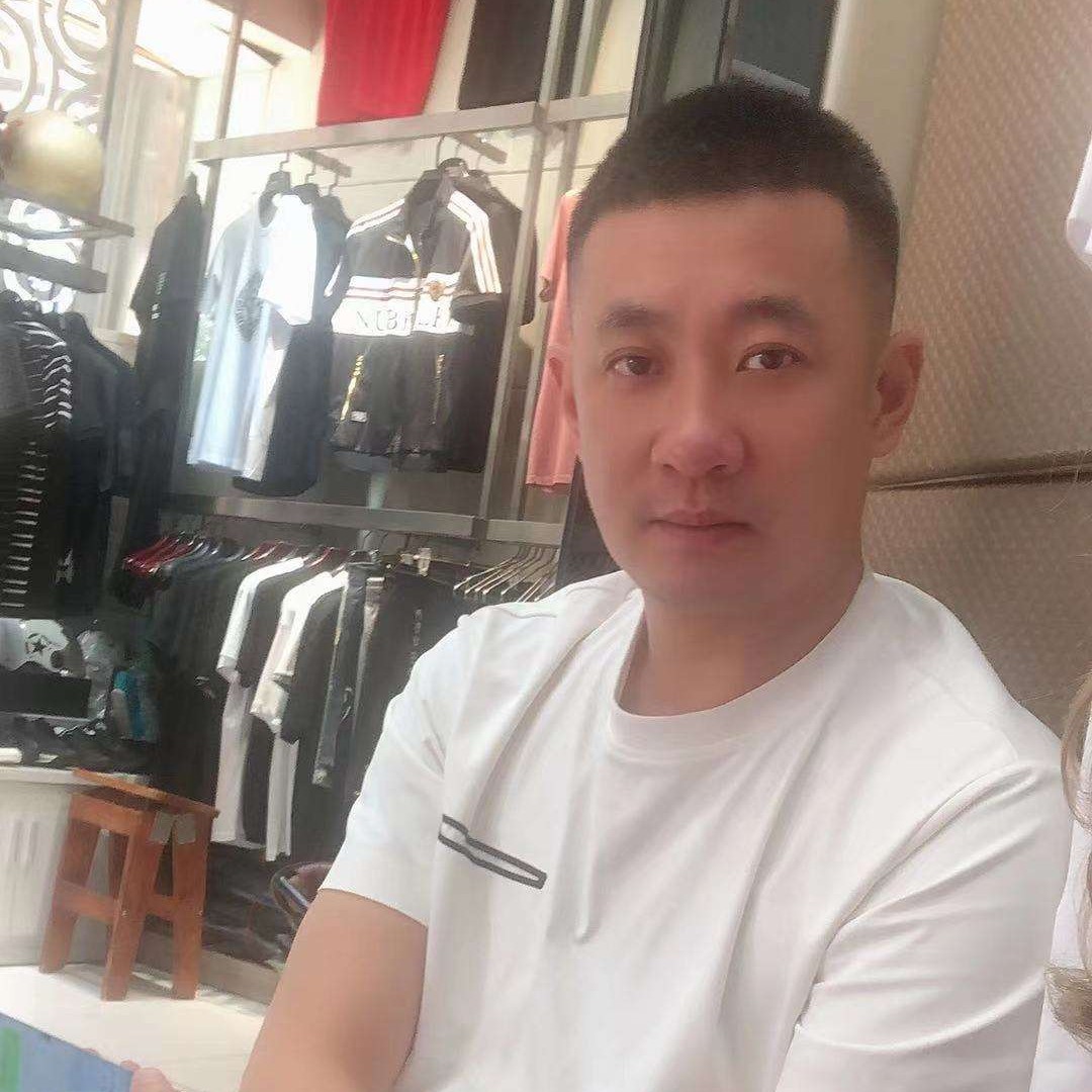 小馒头拾忆高高的照片