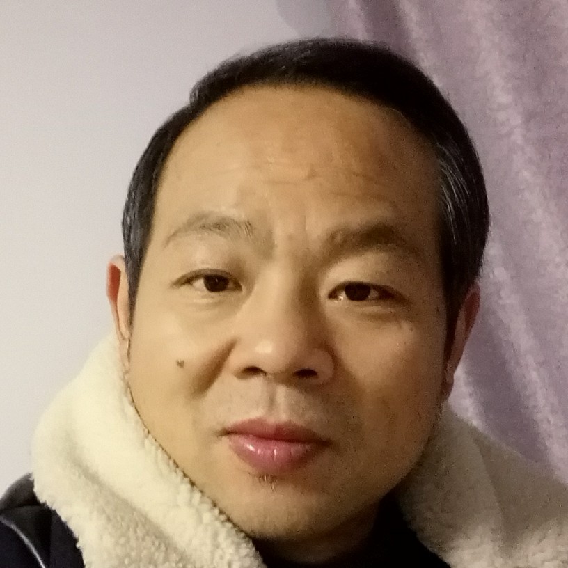 贤惠银耳汤的照片