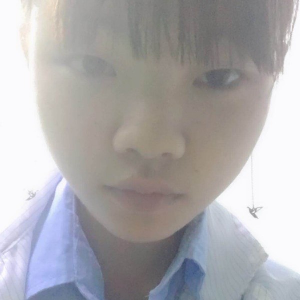 橘子错落的照片