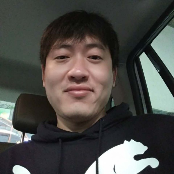 深蓝。。的照片