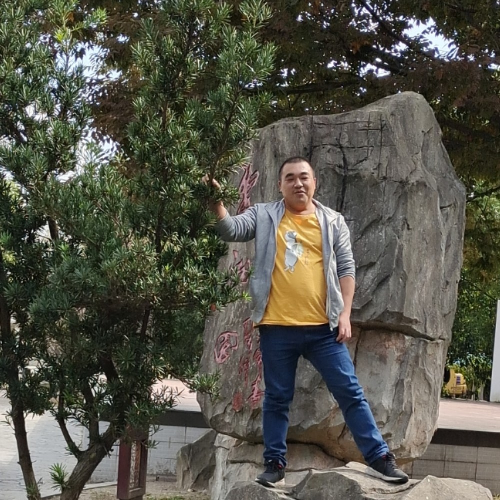 殷明亮的照片