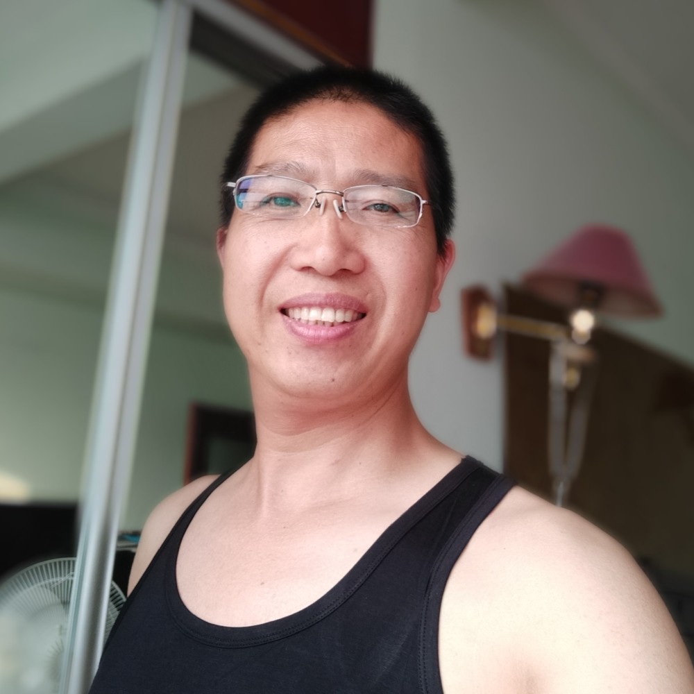 故意初雨的照片