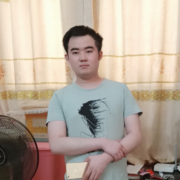 小白菜深拥贪玩的照片