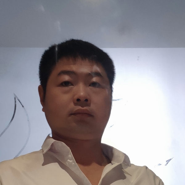 大气爱口红的照片