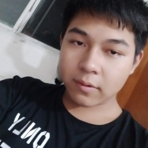 爱笑回眸碧影的照片