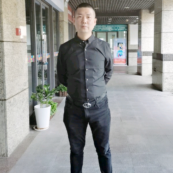 音响给俏皮的照片