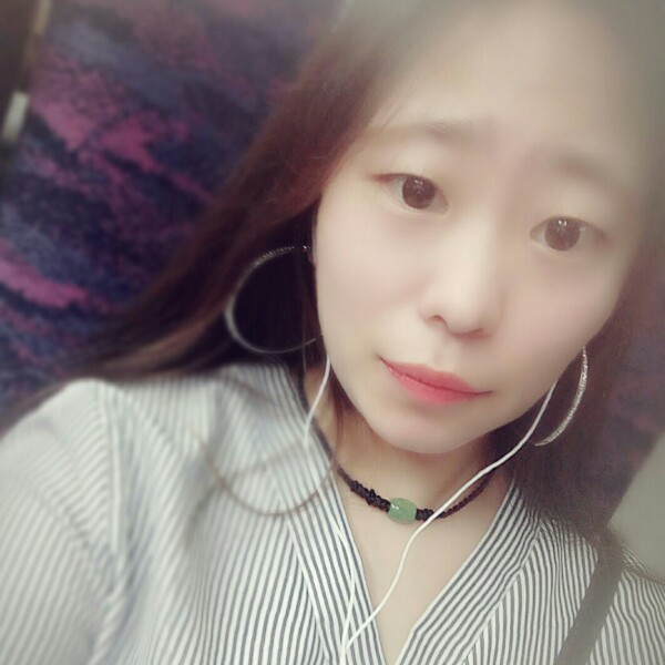 H的照片