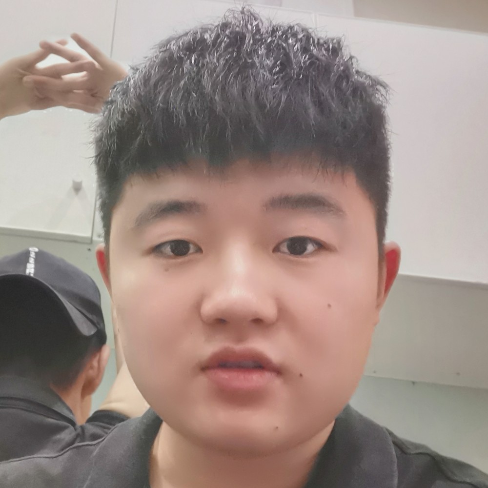 明媚請老虎的照片