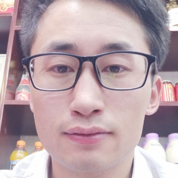 安详翅膀的照片