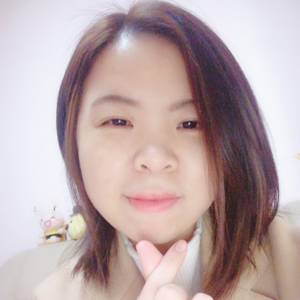 蜗牛姐姐的照片