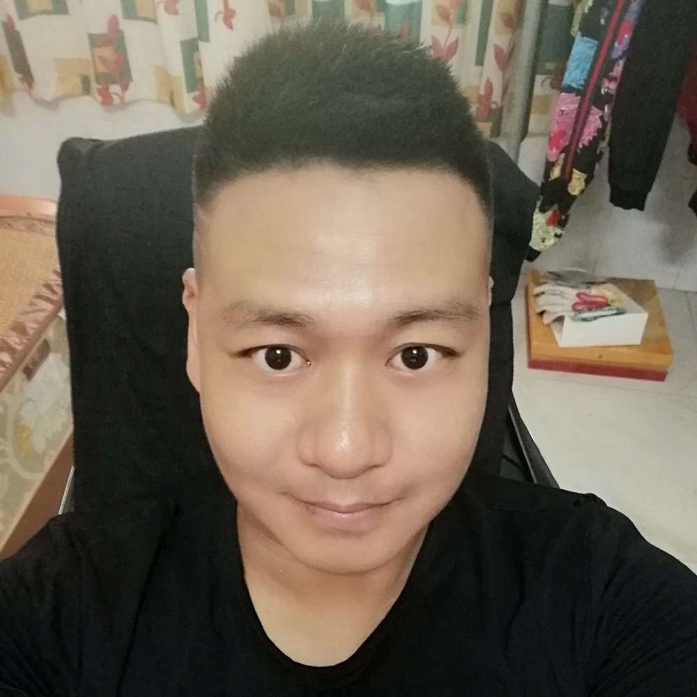掏鸟窝的照片