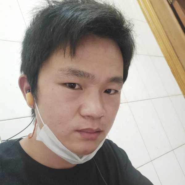 一个人爱山水的照片