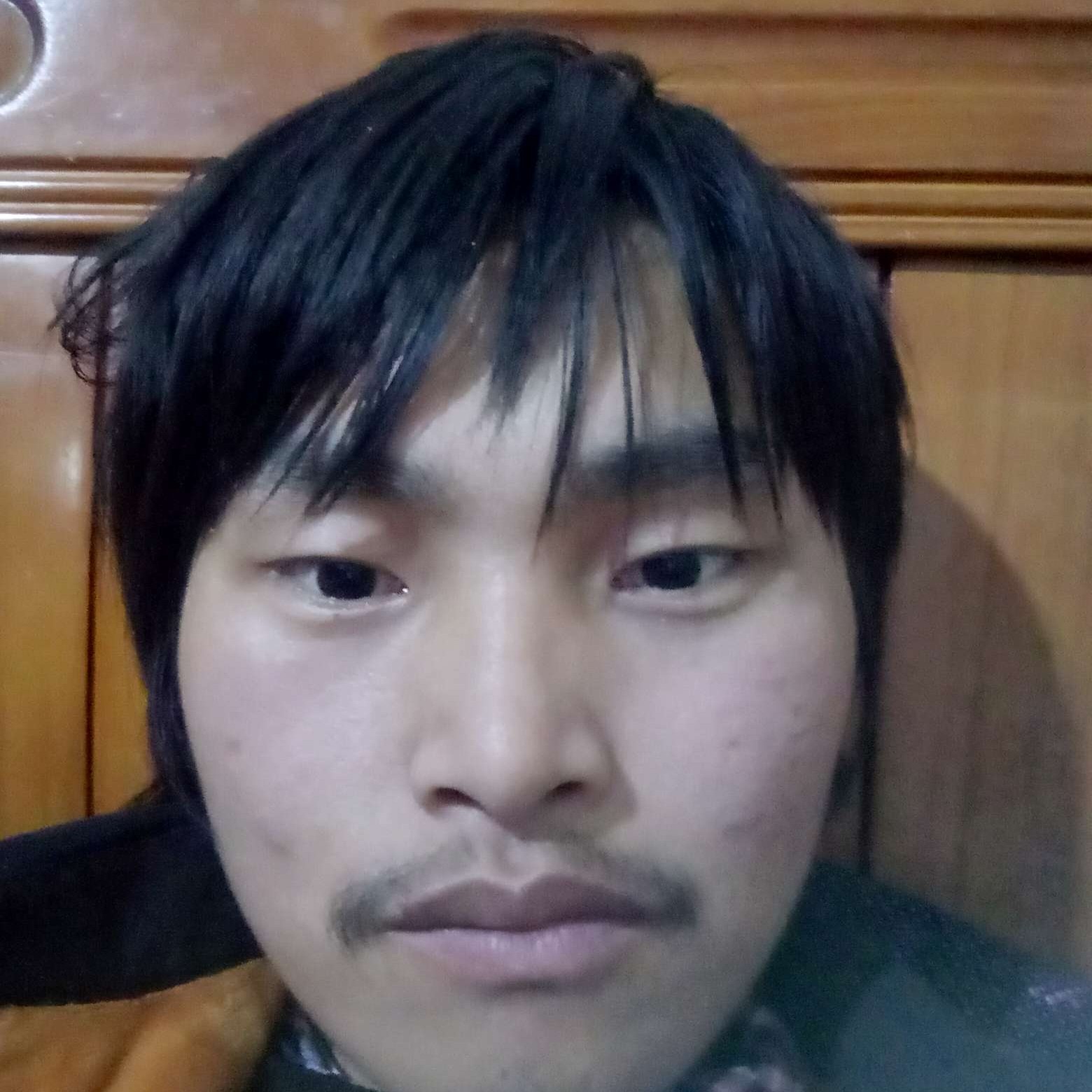 自行车倾心落后的照片