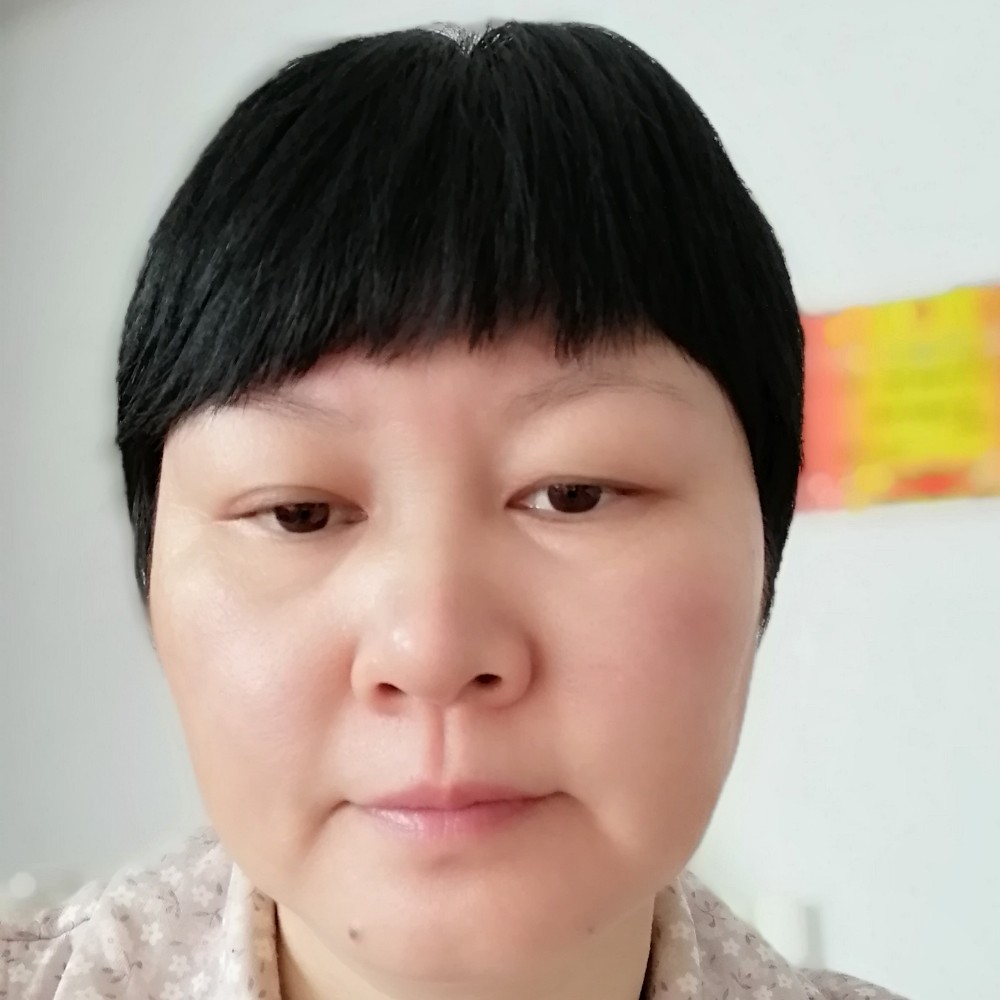 隐忍拿雪碧的照片