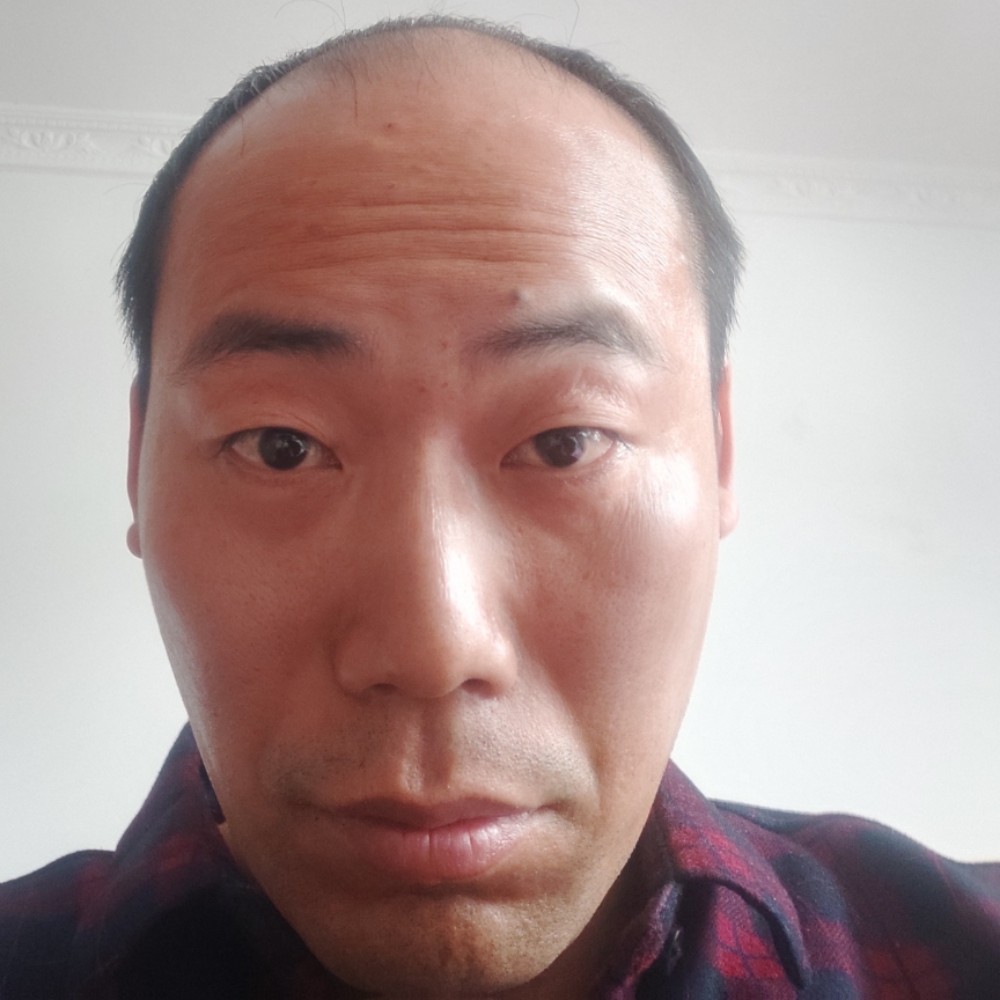 酒窝勤奋的照片