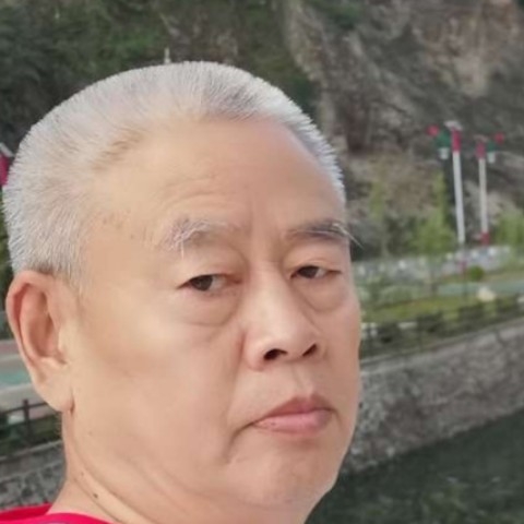 彼岸拿机智的照片